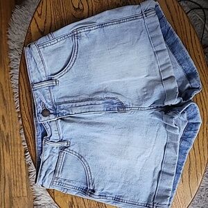 Kendal and Kylie shorts sz.2/26